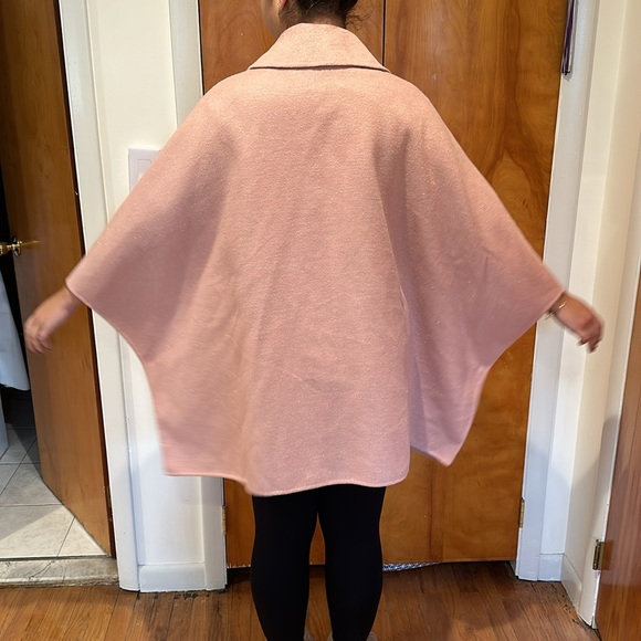 NWT BCBGMAXAZRIA BCBG Manchester Oversized Cape Coat PINK SPARK Size M/L - Picture 6 of 7